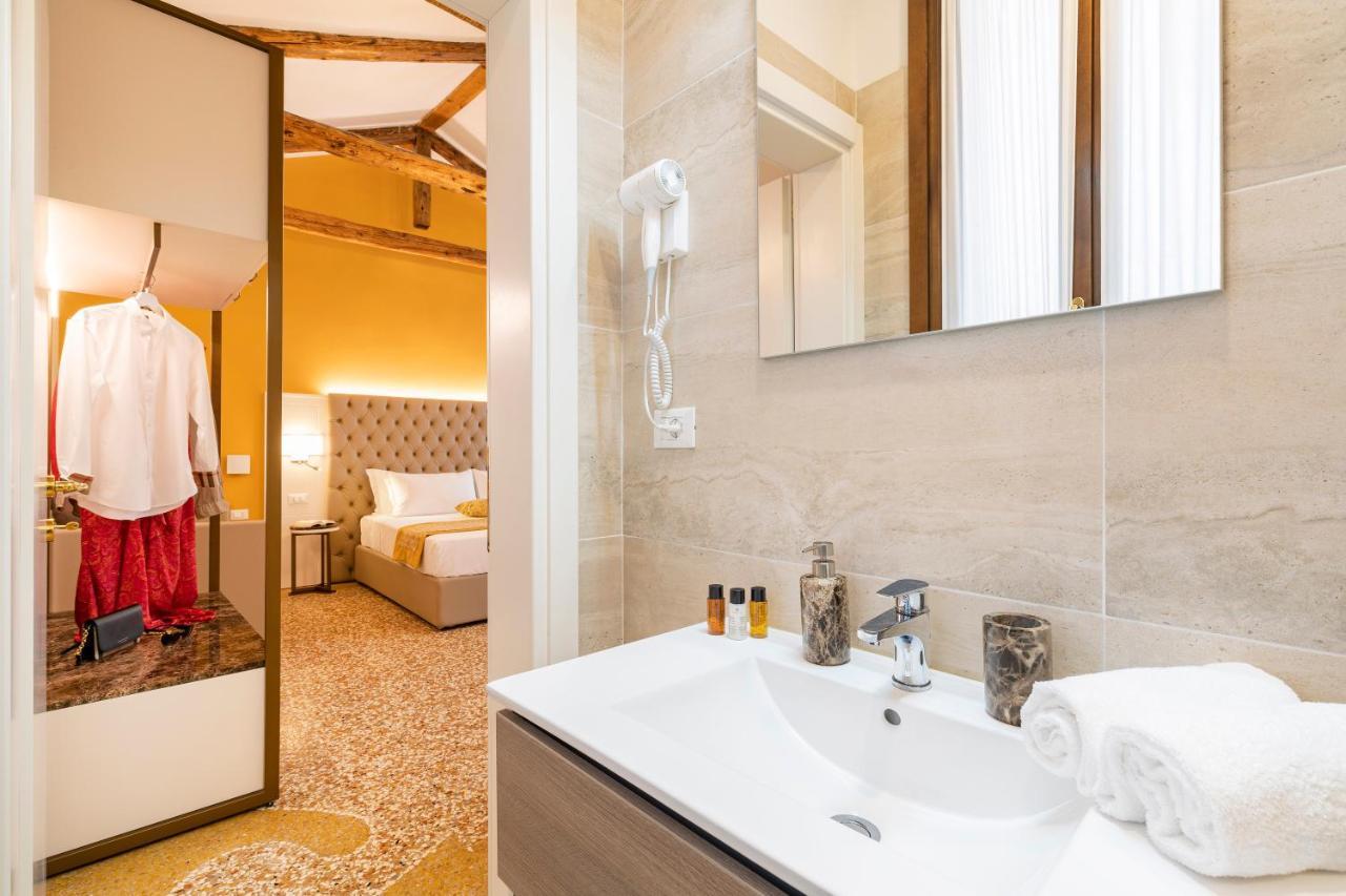 Residenza La Duchessa Deluxe Rooms Venice Ngoại thất bức ảnh
