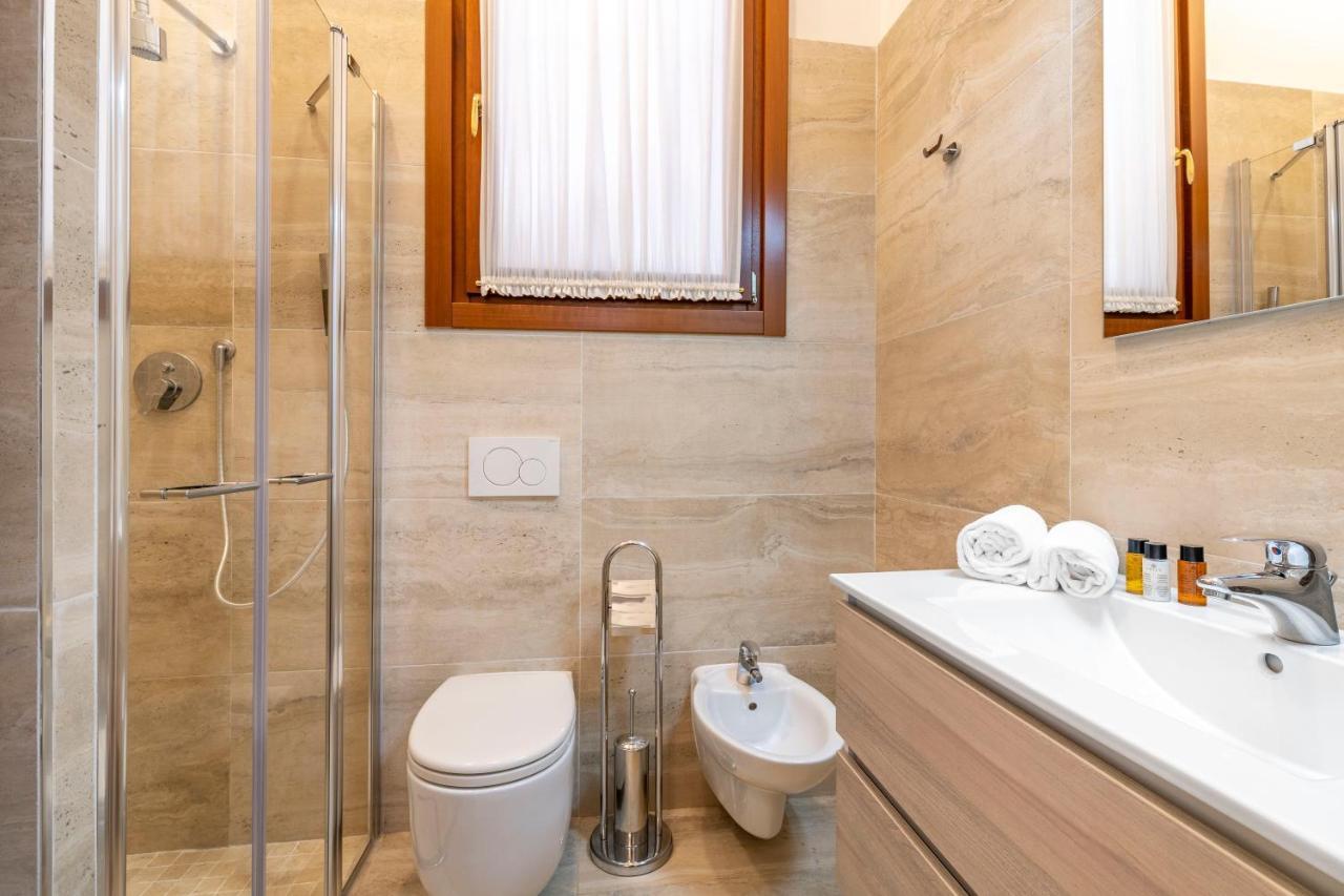 Residenza La Duchessa Deluxe Rooms Venice Ngoại thất bức ảnh